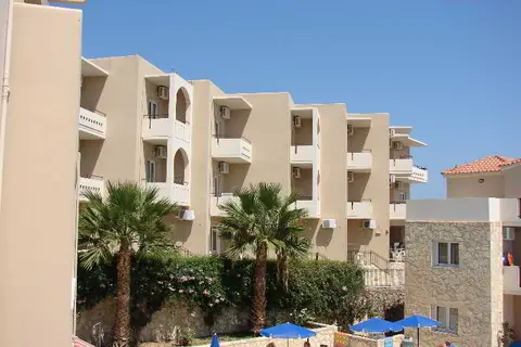 Relax Hotel in Agia Marina — foto 16