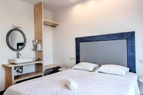 Anamar Santorini in Δημοτική Ενότητα Θήρας — foto 13