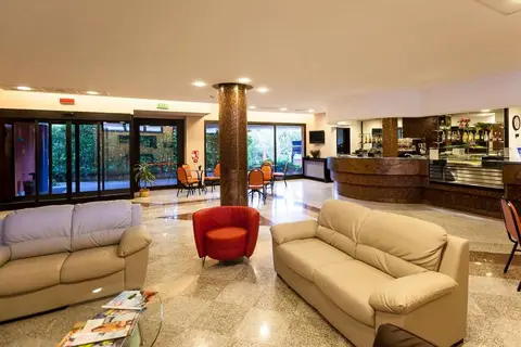 Blue Relais Maggiore in Castelletto sopra Ticino — foto 11