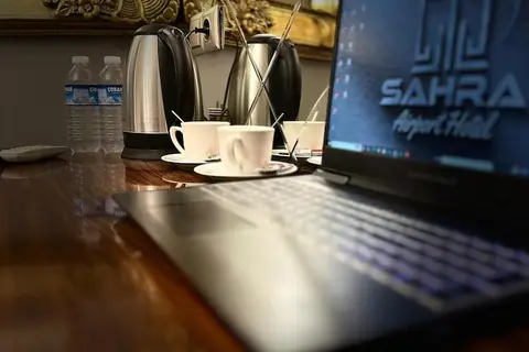 Sahra Airport in Fatih — foto 24