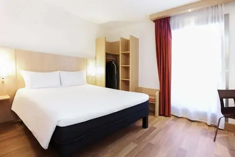 Ibis Sofia Airport Hotel in Berkein — foto 2