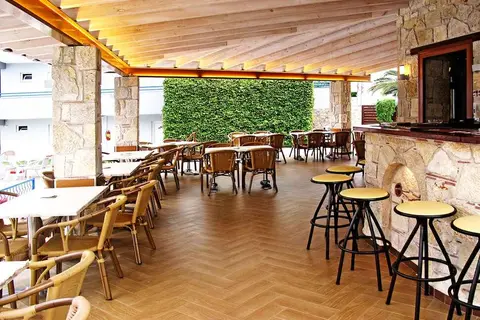 Royal Hotel & Suites in Pallini Municipal Unit, foto 13