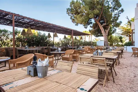 Hotel Tres Torres in Santa Eulària des Riu, foto 7