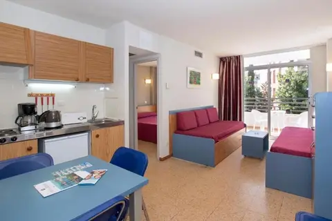 Aparthotel Esmeraldas in Tossa de Mar — foto 17
