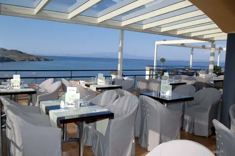 Sea View Resorts & Spa in Καρφάς — foto 20