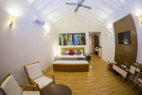 Hondaafushi Island Resort in Dhaalu Atoll — foto 24