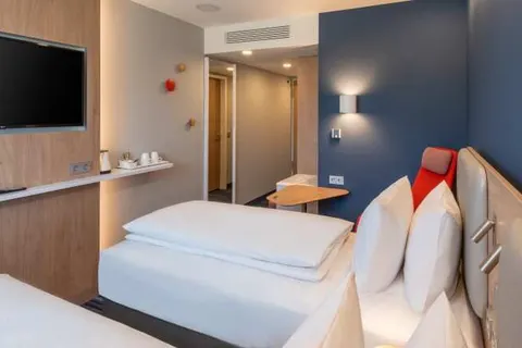 Holiday Inn Express Hamburg Süd foto 10