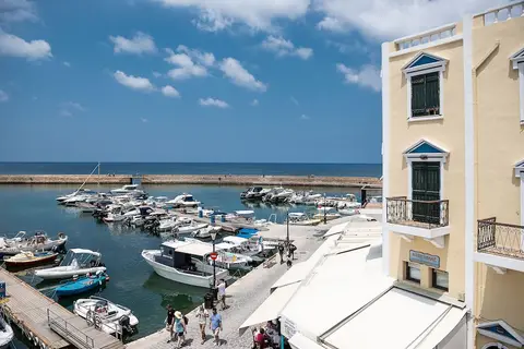 Avra Apartments Venetian Harbour in Chania — foto 22