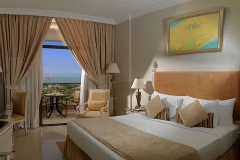Two Seasons Hotel & Apartments in Dubai — foto 27