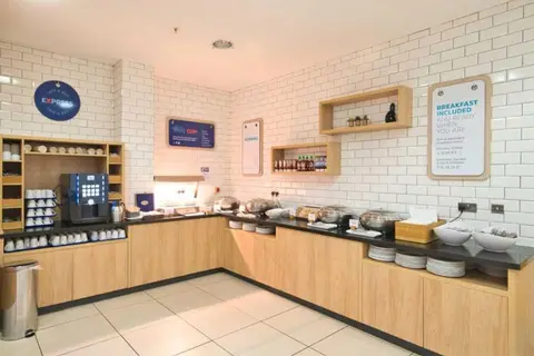 Holiday Inn Hull Marina - incl. voetbalticket in Hull, foto 6