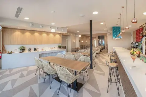 Gastrohotel RH Canfali in Benidorm — foto 7