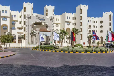 Royal Lagoons Resort & Aqua Park in الهضبه — foto 10