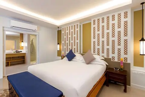 Outrigger Surin Beach Resort in ตำบลเชิงทะเล — foto 4