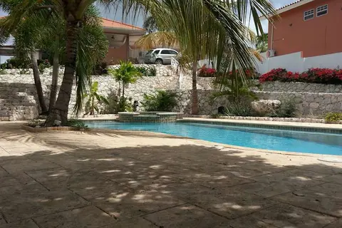 Curinjo Resort in Villa — foto 16