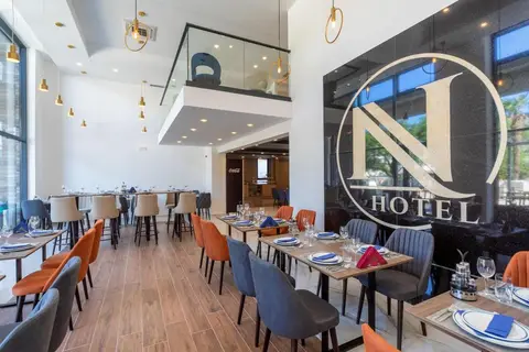 N Hotel in Sutomore — foto 29