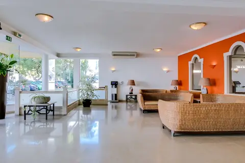 Atismar Hotel in Quarteira — foto 2
