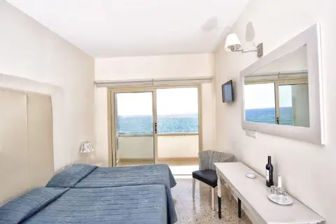 Piere Anne Beach Hotel in Ayia Napa — foto 30