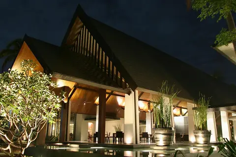 Twinpalms Surin Beach Phuket in ตำบลเชิงทะเล — foto 11