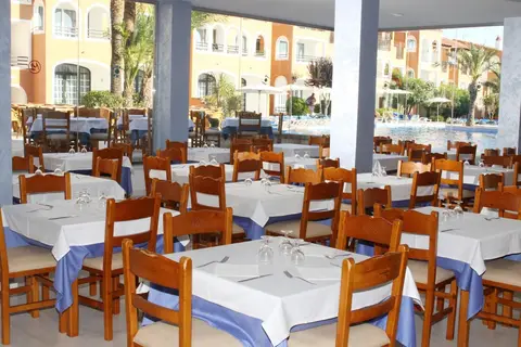 Apartamentos Vibra Caleta Playa in Ciutadella — foto 12