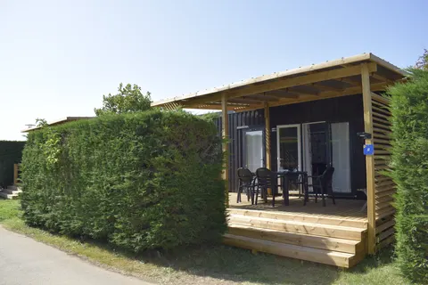 Flower Camping Les Ilates in Loix — foto 21