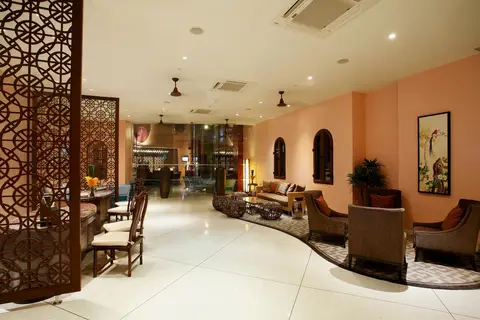 Centara Grand Beach Resort Phuket in ตำบลกะรน — foto 26