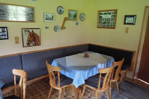 Pension Erlerhof in Ried im Zillertal — foto 4