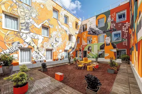 Hotel Paris Saint Ouen in Saint-Ouen-sur-Seine