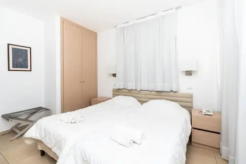 Flora Hotel Apartments in Παραλίμνι — foto 12