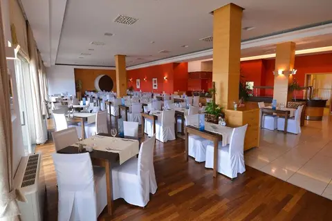 Hotel La Luna in Novalja — foto 6