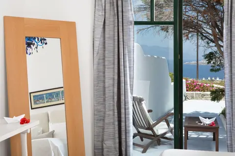 Tharroe Of Mykonos in Τούρλος — foto 18