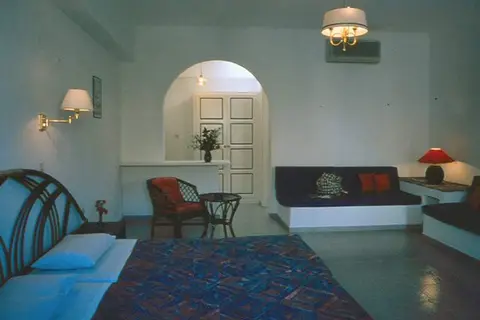 Kamari Hotel in Πλατύς Γιαλός — foto 16