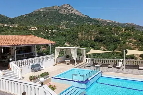 Matilda Hotel in Vasilikos — foto 13