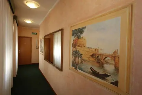Adriatic in Rome, foto 2