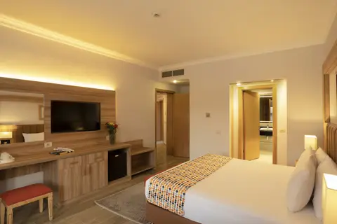 Stella Makadi Beach Resort & Spa in Andalus Restaurant, foto 16