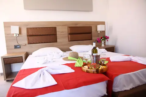 Porto Plazza Hotel in Chersonisos Municipal Unit, foto 5
