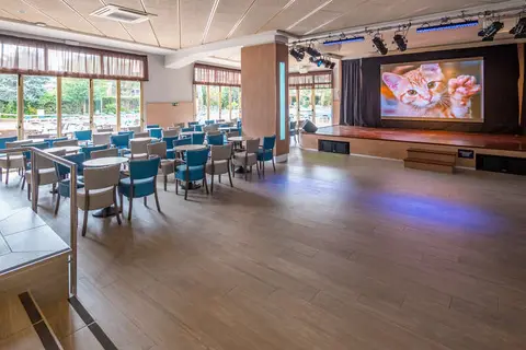 Golden Avenida Family Suites in Salou — foto 6