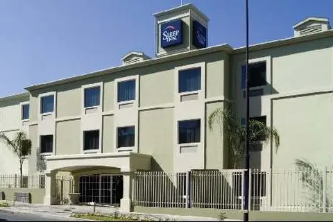 Sleep Inn Paseo Las Damas in San José
