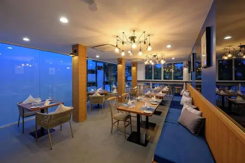 The Beachfront Hotel Phuket in ตำบลราไวย์ — foto 7