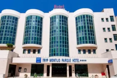 TRYP by Wyndham Montijo Parque Hotel in Montijo