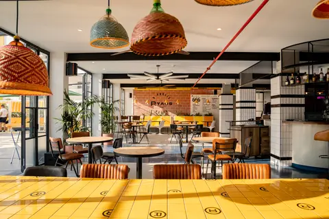 Ryans Lola's in Sant Antoni de Portmany — foto 30