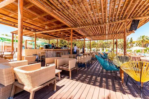 Sol Tropikal Durres in Durrës — foto 9