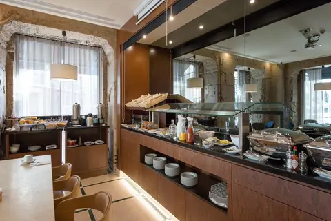 Turim Terreiro Do Paço Hotel in Almada — foto 5