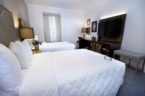 Hotel Martinique New York on Broadway, Curio Collection by Hilton in New York — foto 2