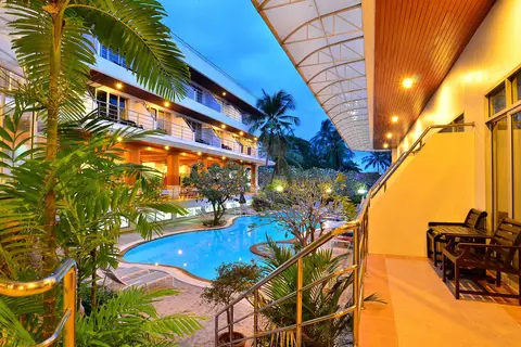 Samui First House Hotel in บ้านเฉวงน้อย — foto 5