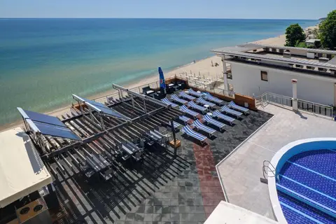 Paraizo Beach in Обзор — foto 12