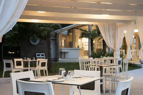 Olympian Bay Grand Resort in Λεπτοκαρυά — foto 7