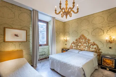 Hotel Des Epoques in Rome — foto 21