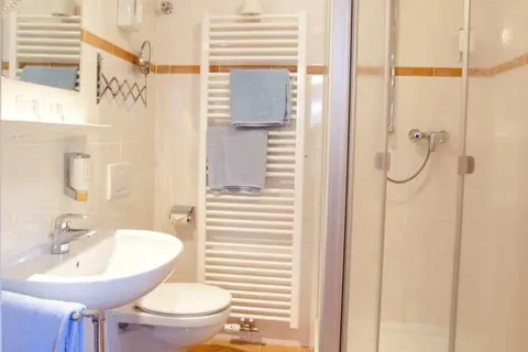 Hotel Zum Grünen Kranz foto 23