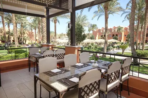 Jaz Makadi Oasis Resort in Pool Bar und Restaurant, foto 8
