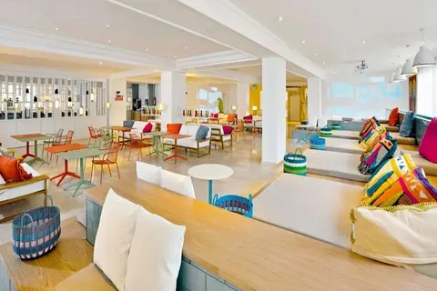 Hotel INNSiDE Ibiza Beach in Sant Josep de sa Talaia — foto 23
